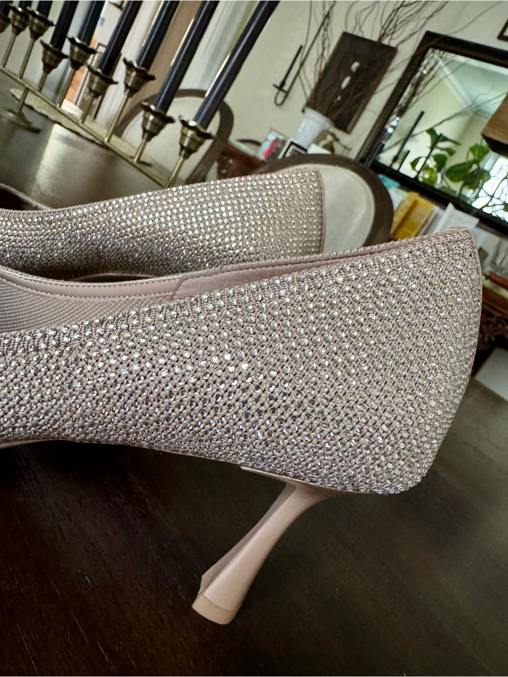 Cosy Island - EternalPace Diamond Pointed Toe Heeled Pump - Picture 3 of 10